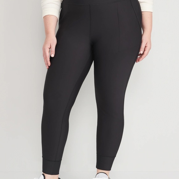 NWT OLD NAVY High-Waisted PowerSoft 7/8 Joggers Color: Black Jack Size Medium - Picture 7 of 9